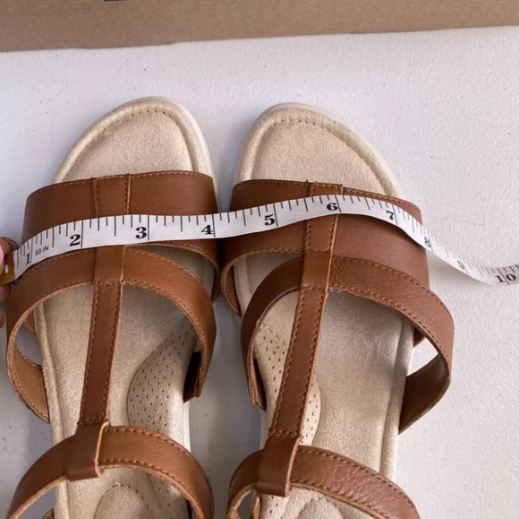 New Lands End Women's 7.5M Lightweight Comfort Sandals Shoes Brown Cognac - Picture 10 of 10